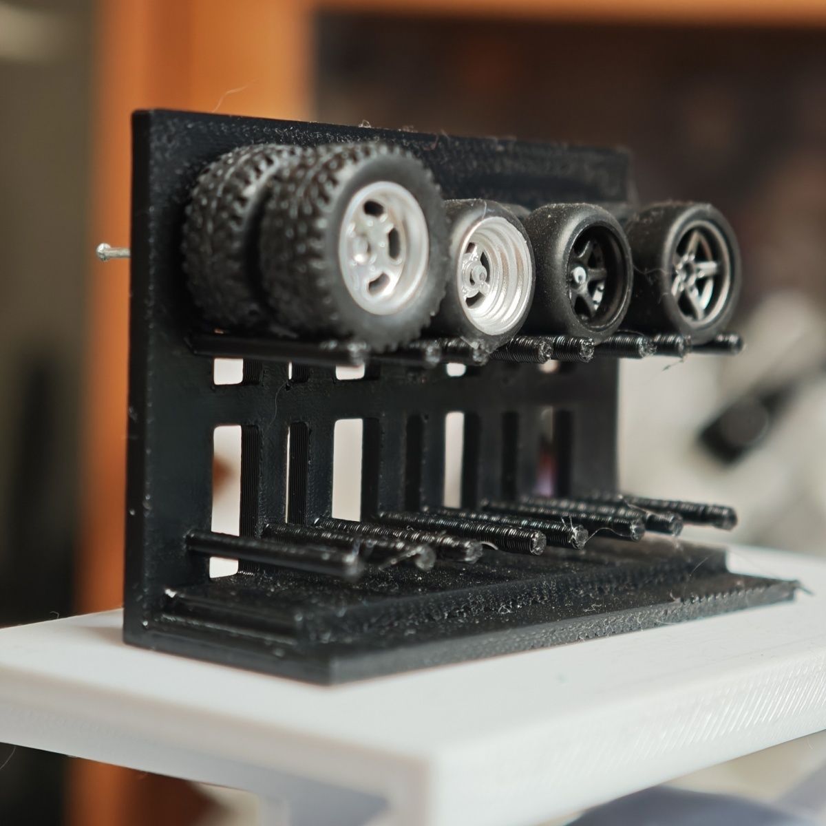 3D Printing Table - 3D Printed Plastic Tyre Display Rack